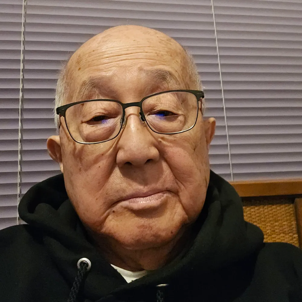 Paul Tomita photo
